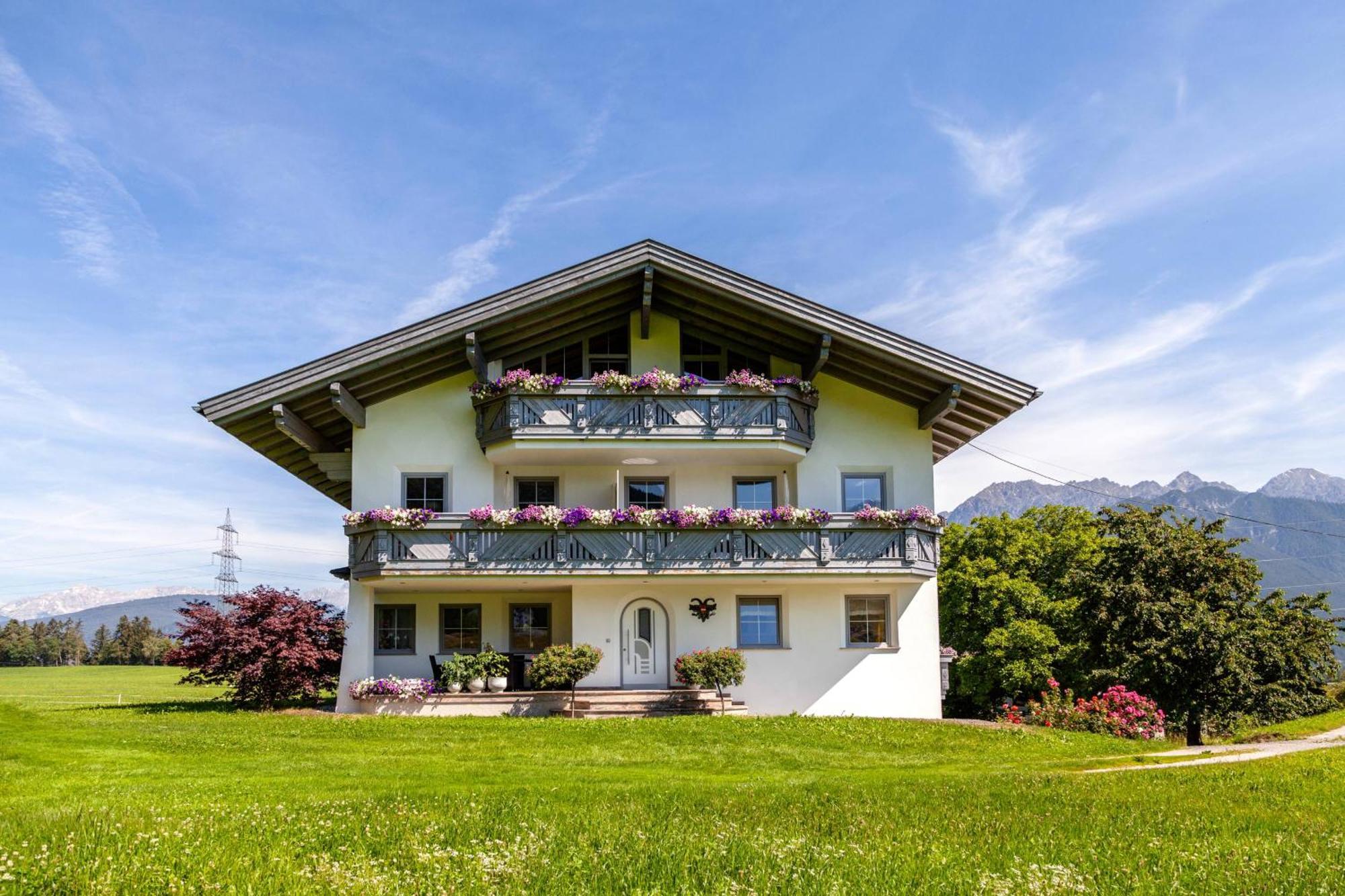 Gaestehaus Weber Oberperfuss Luaran gambar